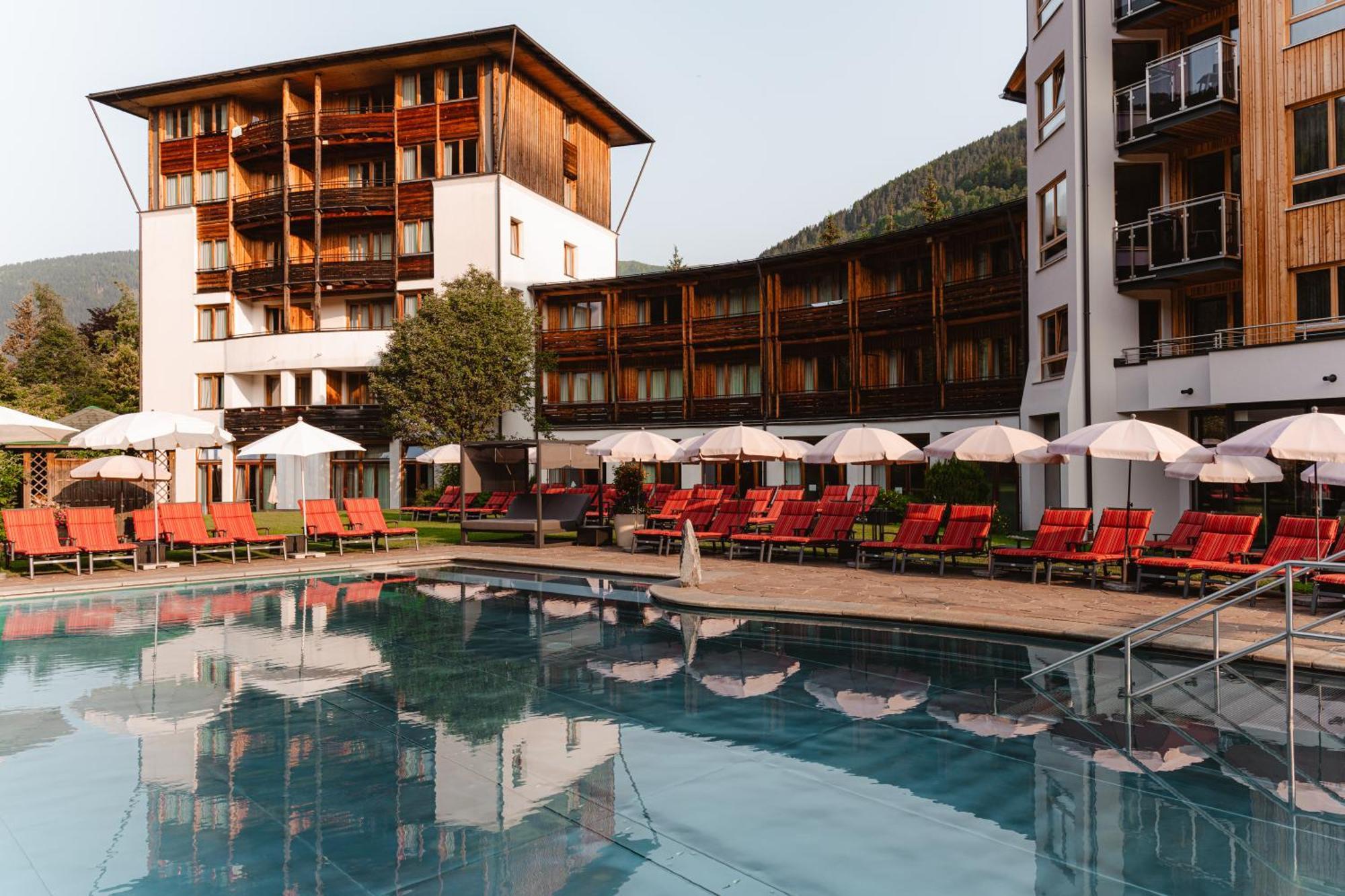 Hotel Die Post Bad Kleinkirchheim Exterior photo